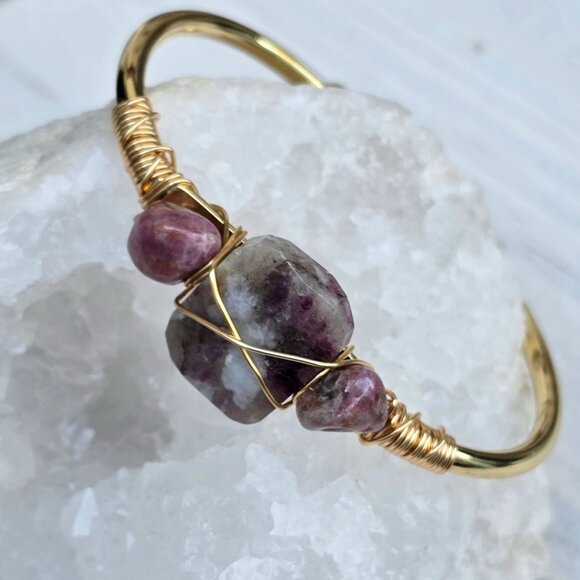 Pink Tourmaline Wire Wrap Cuff w/ 14Kt Gold Over Copper โ Handmade & NWT - Picture 9 of 11